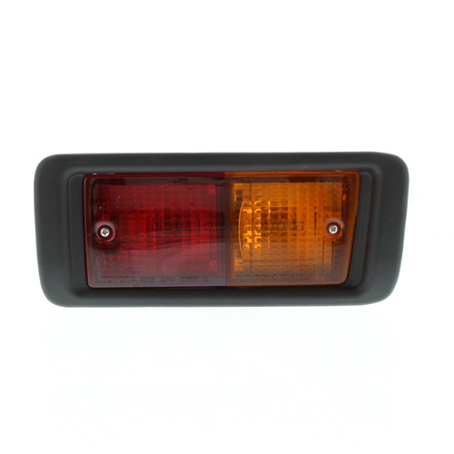 Genuine Toyota Right Hand Rear Tail Light / Lamp Includes Globes Sockets Wiring